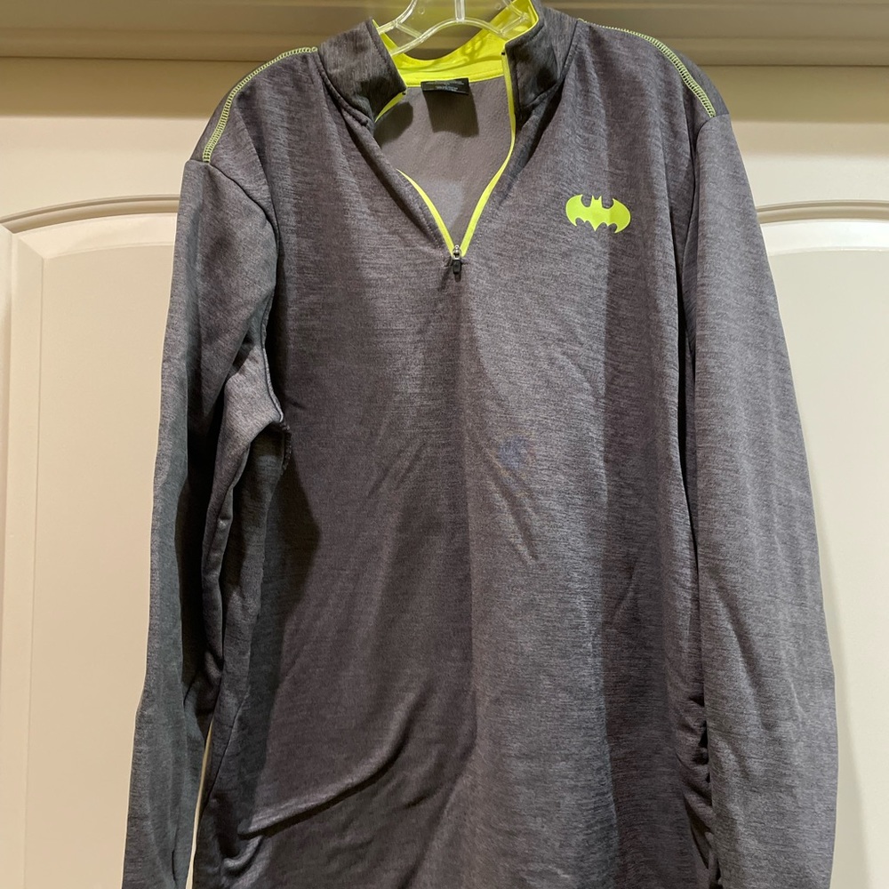 Men’s pullover. Size L. Gently worn